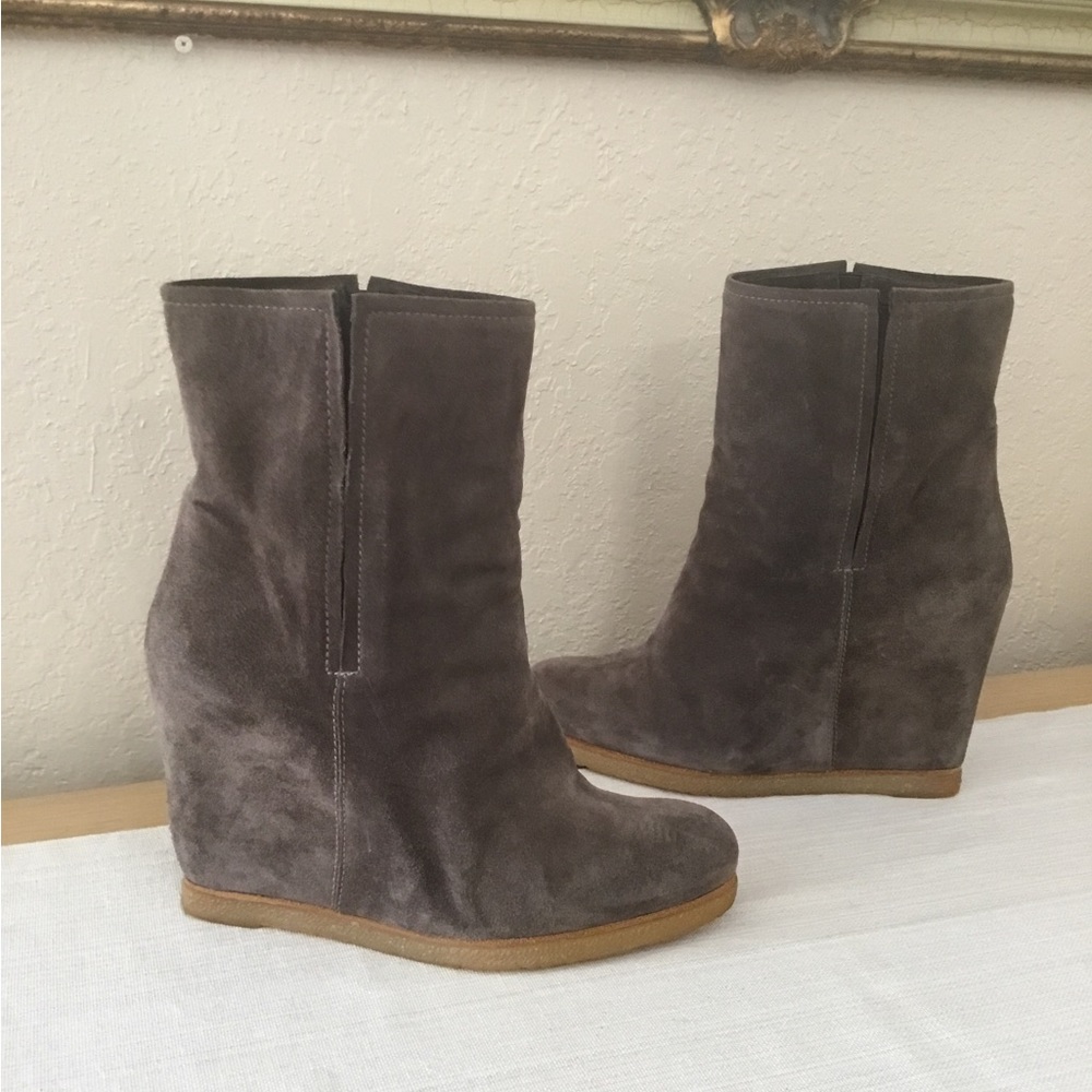 Stuart Weitzman Seal Velour Bootscout Size 9.5 - image 2